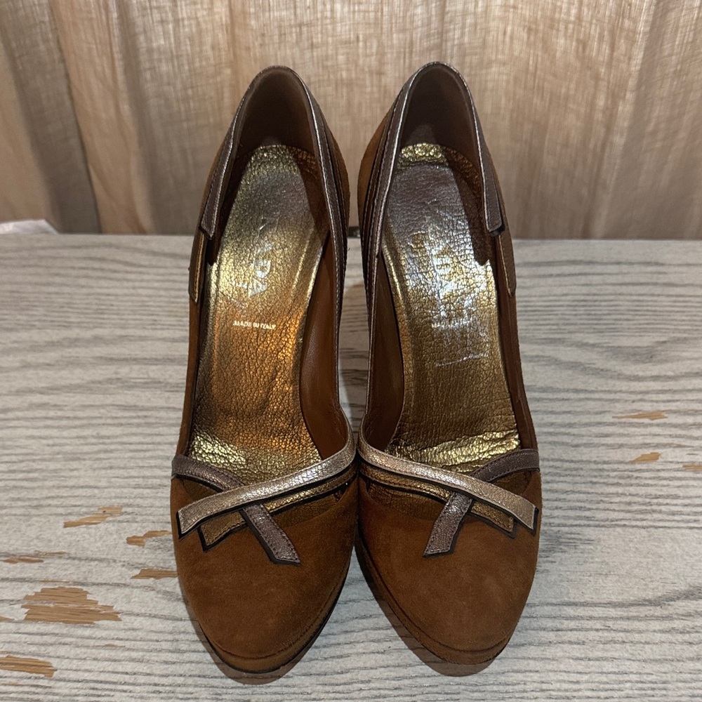 Vintage prada Brown and Gold Women's Heels size 35.5
